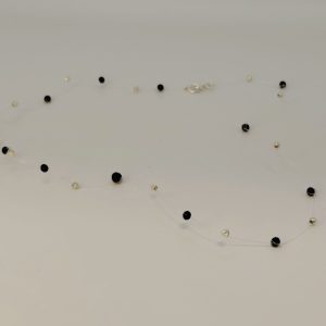 Colier handmade cu fir invizibil și cristale negre - imagine 1